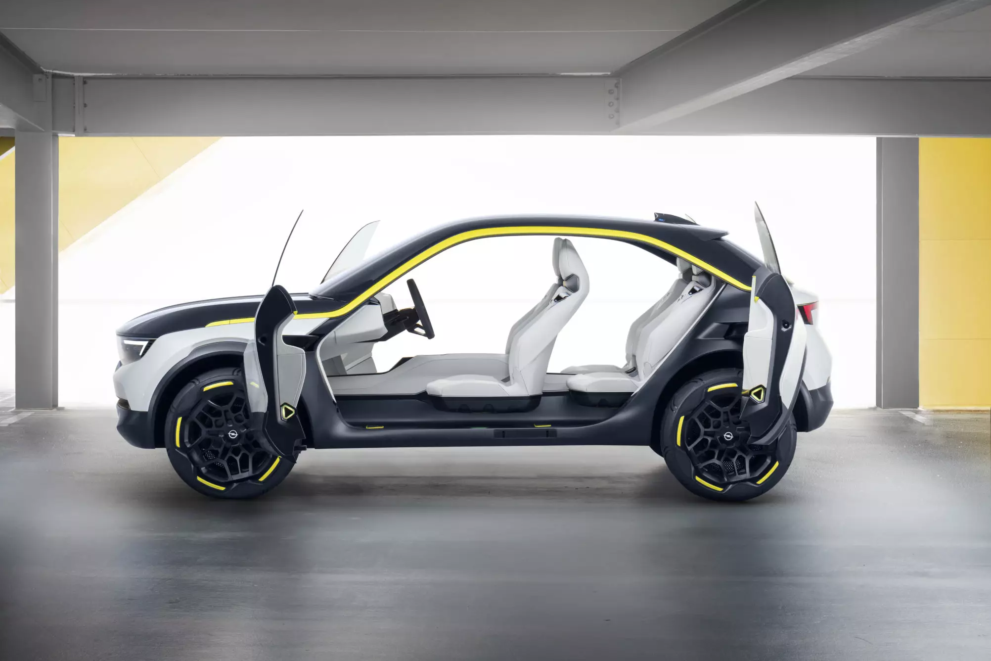 Eksperymentalny Opel GT X 2018
