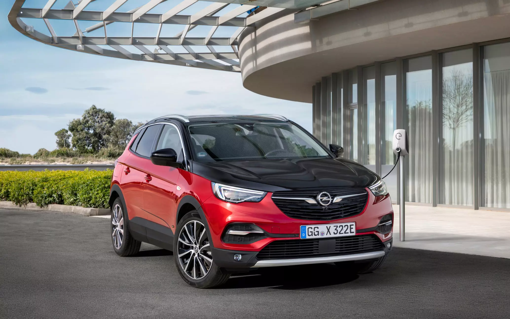 Opel Grandland X Hybrid ៤