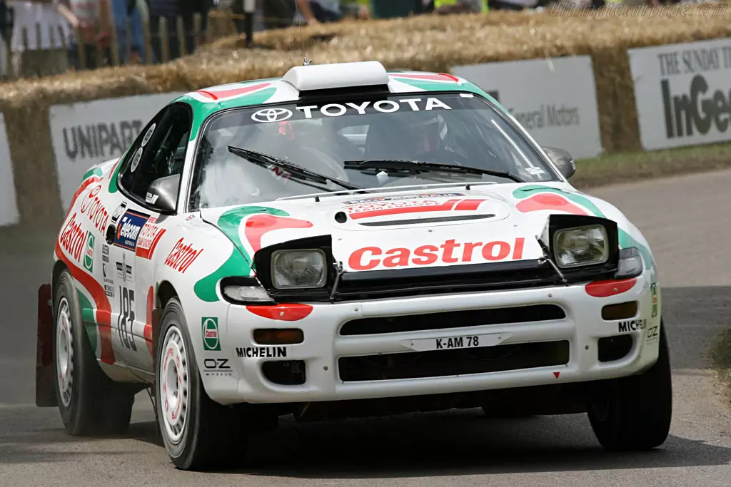 Roj noj nruab nrab Toyota Celica GT-Four ST185