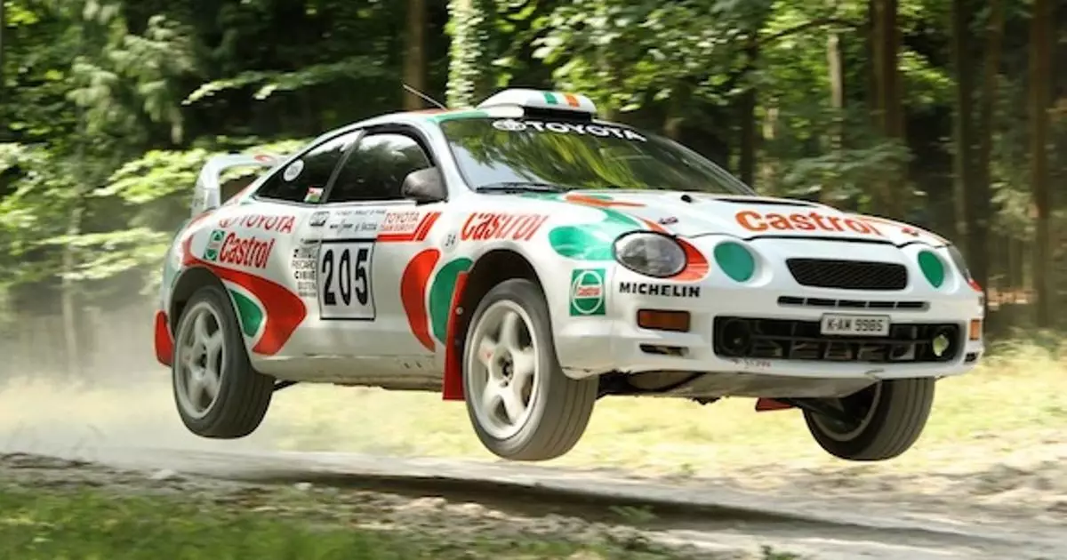 Roj noj nruab nrab Toyota Celica GT-Four ST205