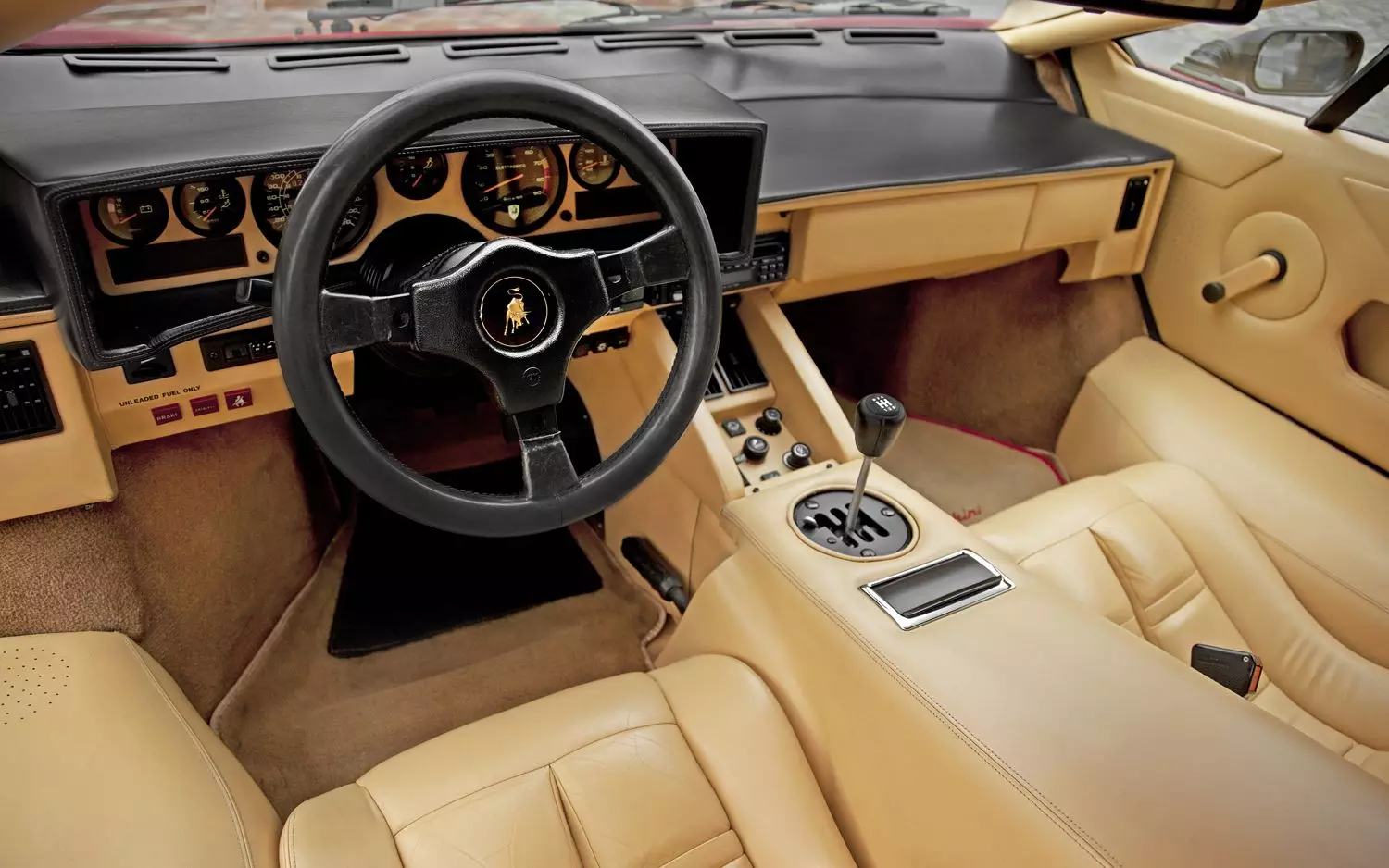 lamborghini countach interior