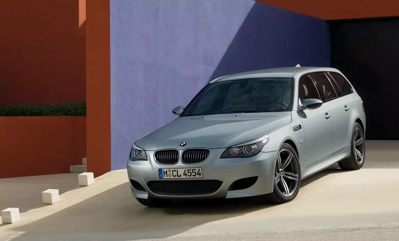 BMW M5 ทัวริ่ง