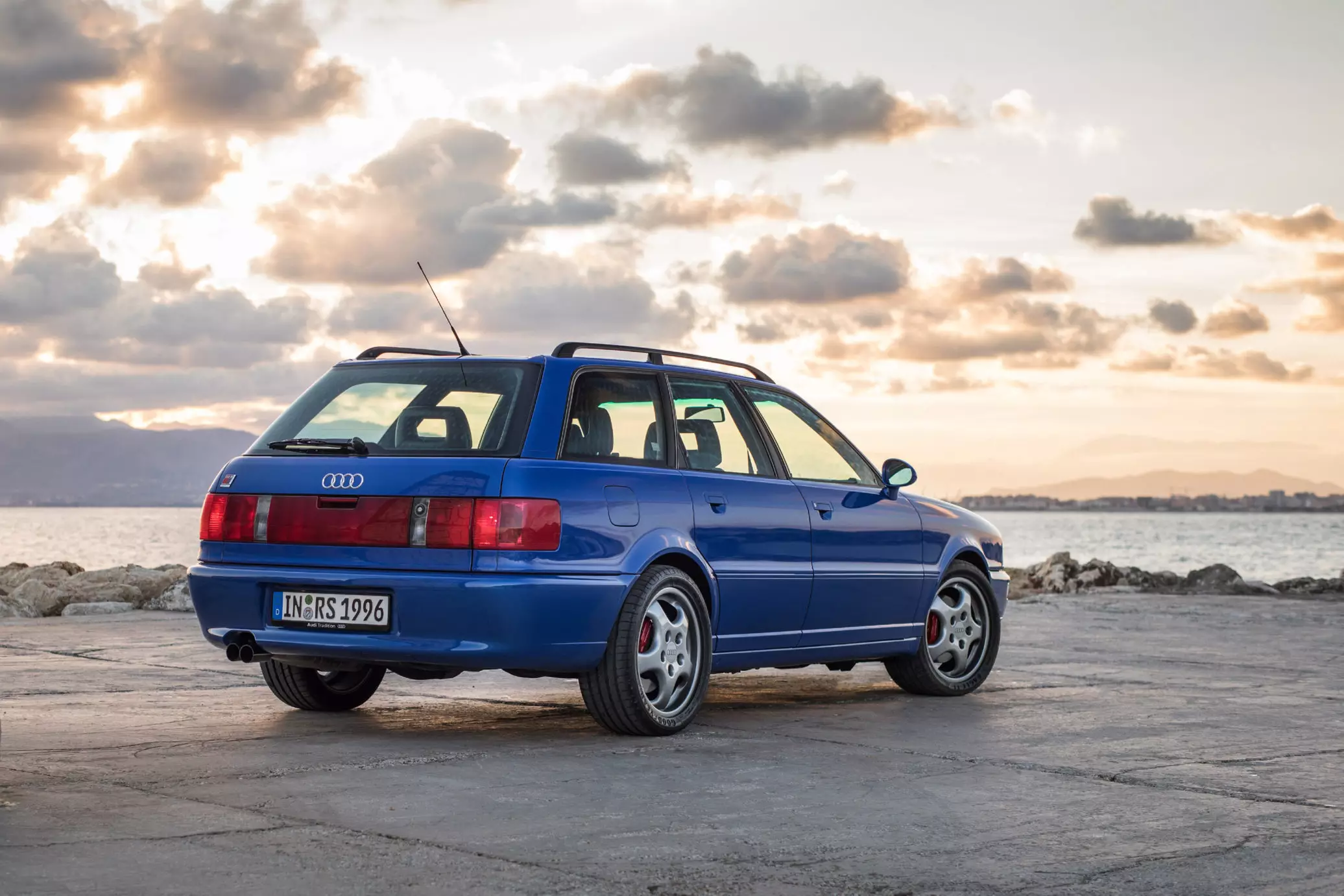 I-Audi RS2