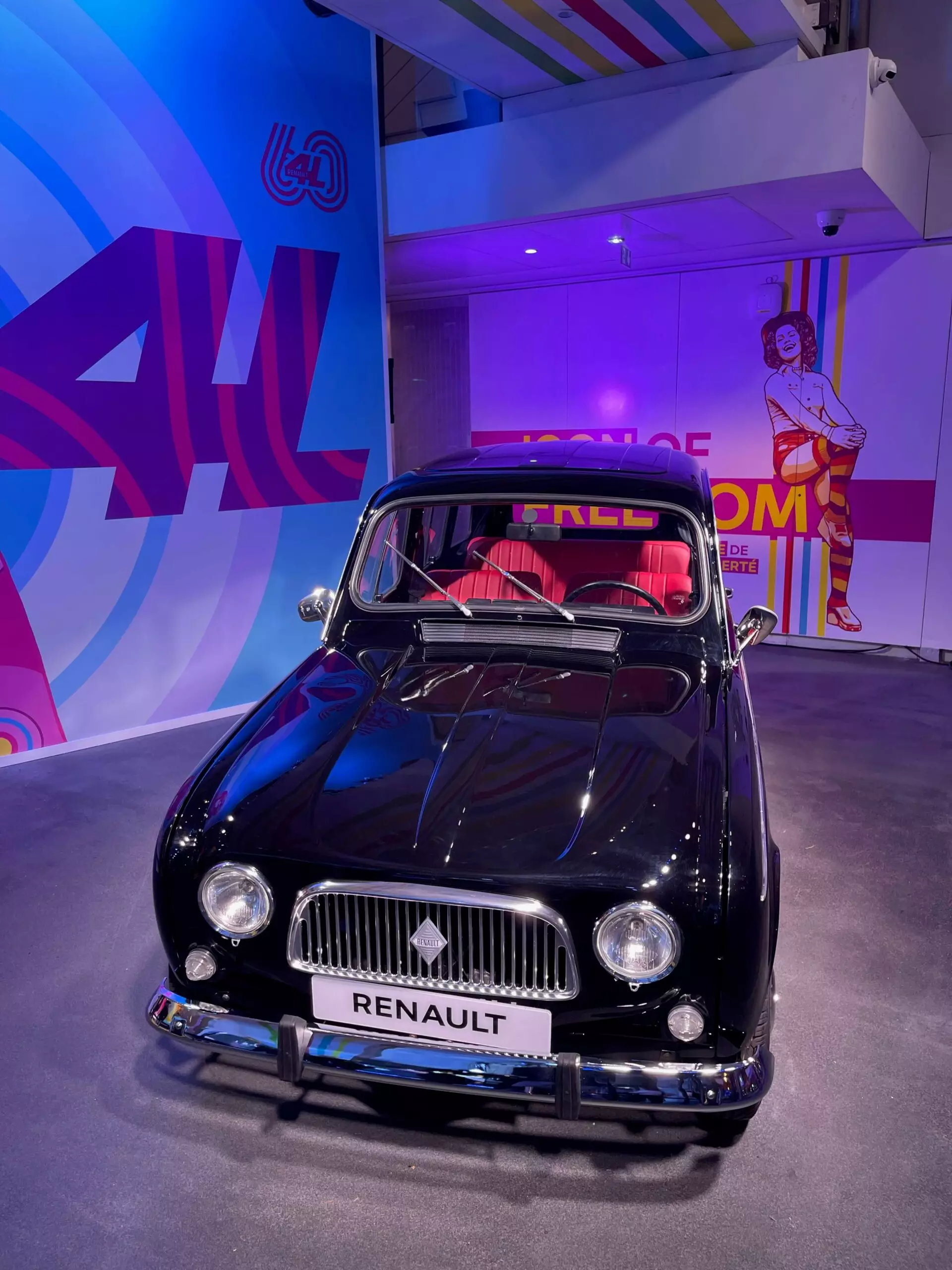 60 jaar oude Renault 4L