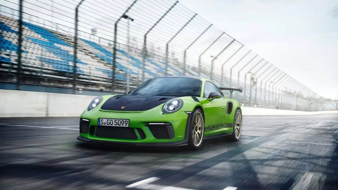 પોર્શ 911 GT3 RS