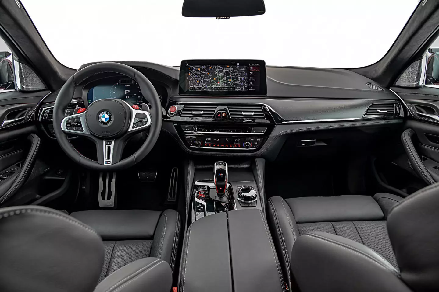 BMW M5 ဒိုင်ခွက်