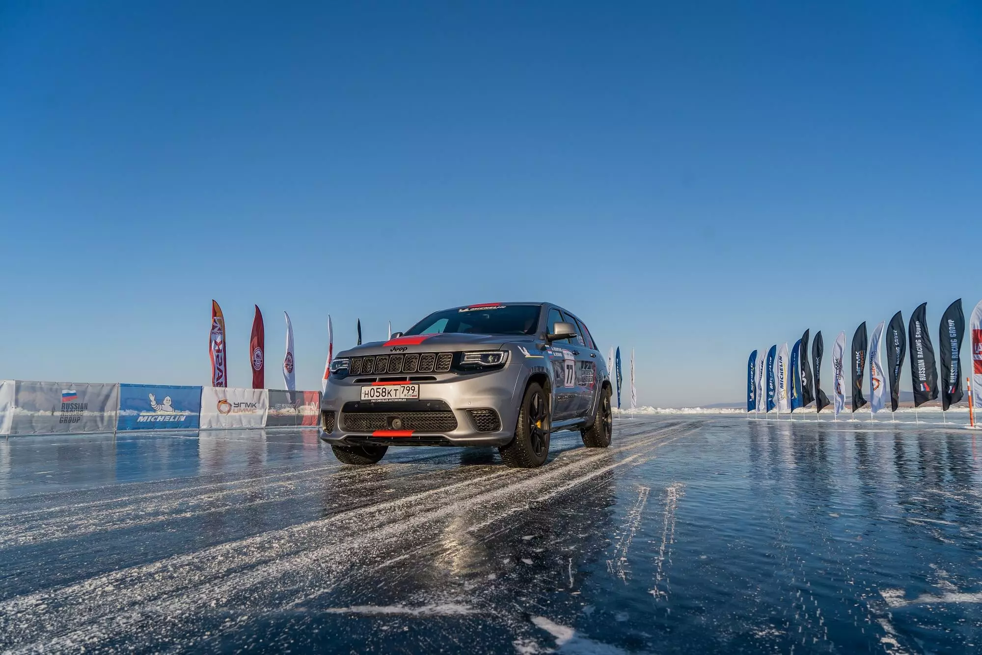 IJeep Grand Cherokee Trackhawk