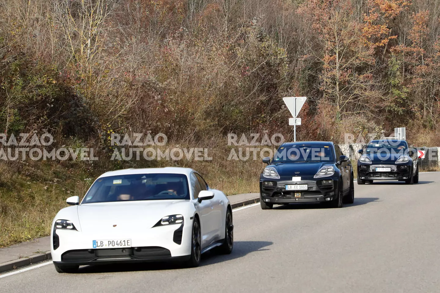 Električni foto vohun Porsche Macan