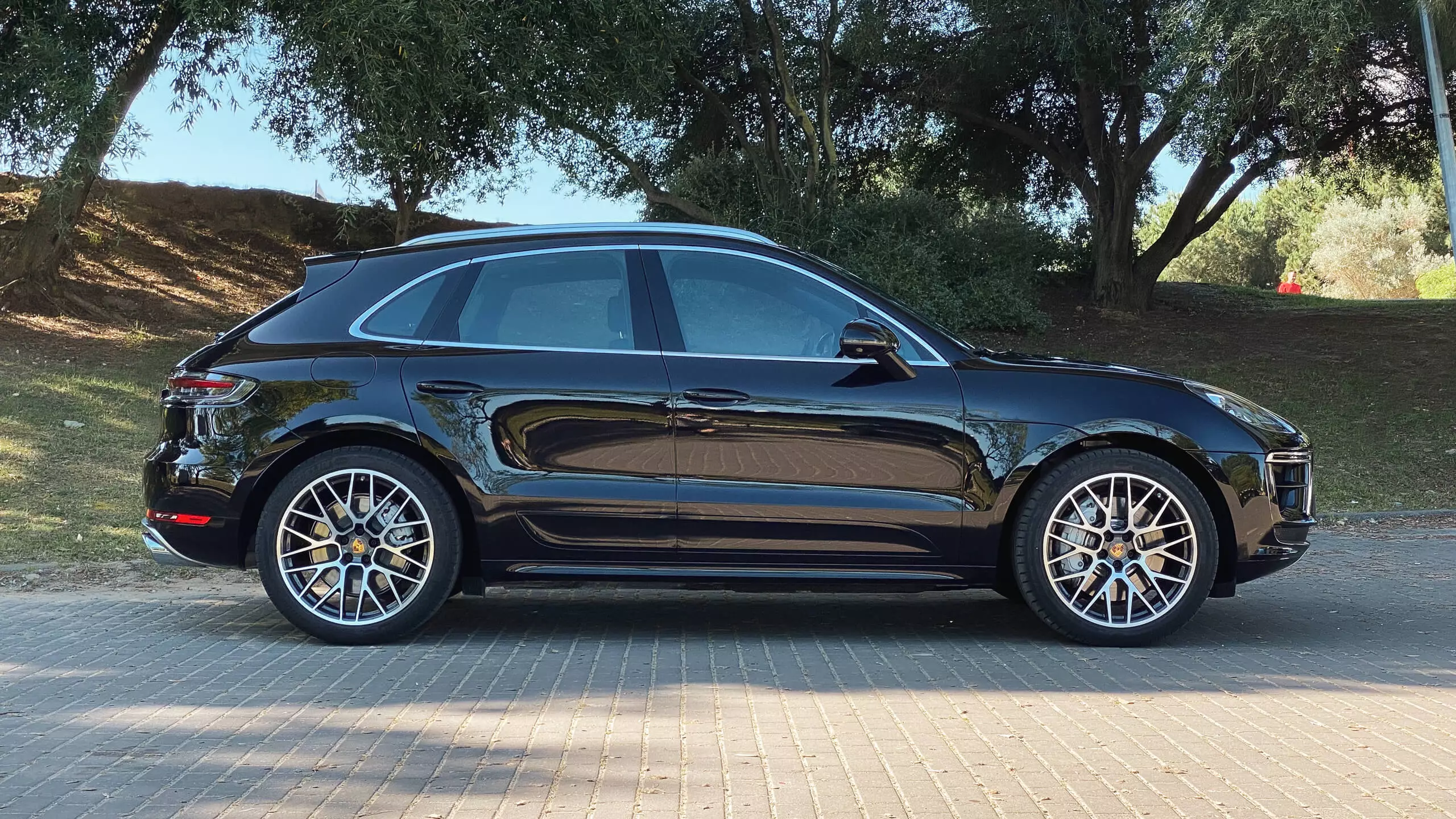 I-Porsche Macan Turbo