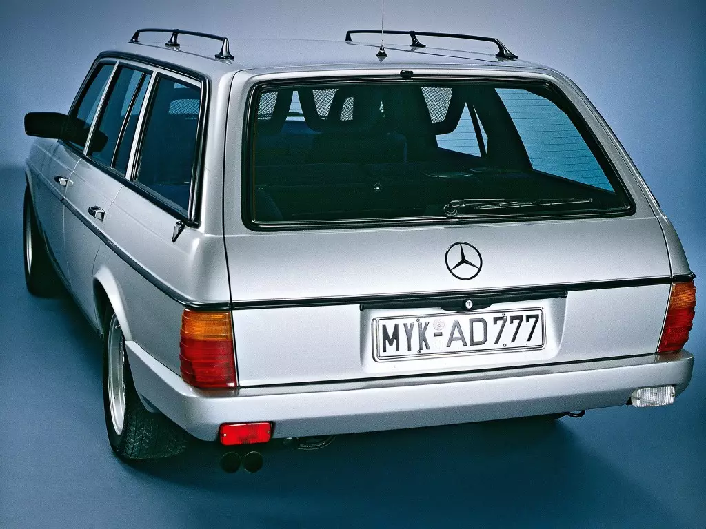 Mercedes-Benz 280TE (W123) nga Zender. Fillimet e akordimit 4995_2