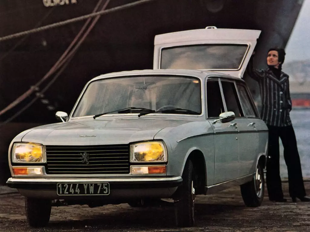 żółte reflektory Peugeot 204