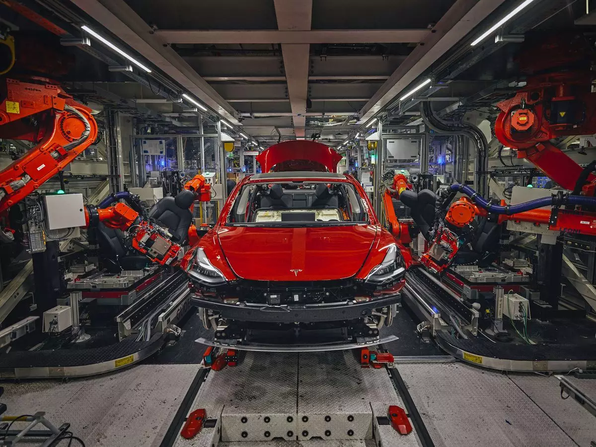 Tesla Model 3, productielijn in Fremont