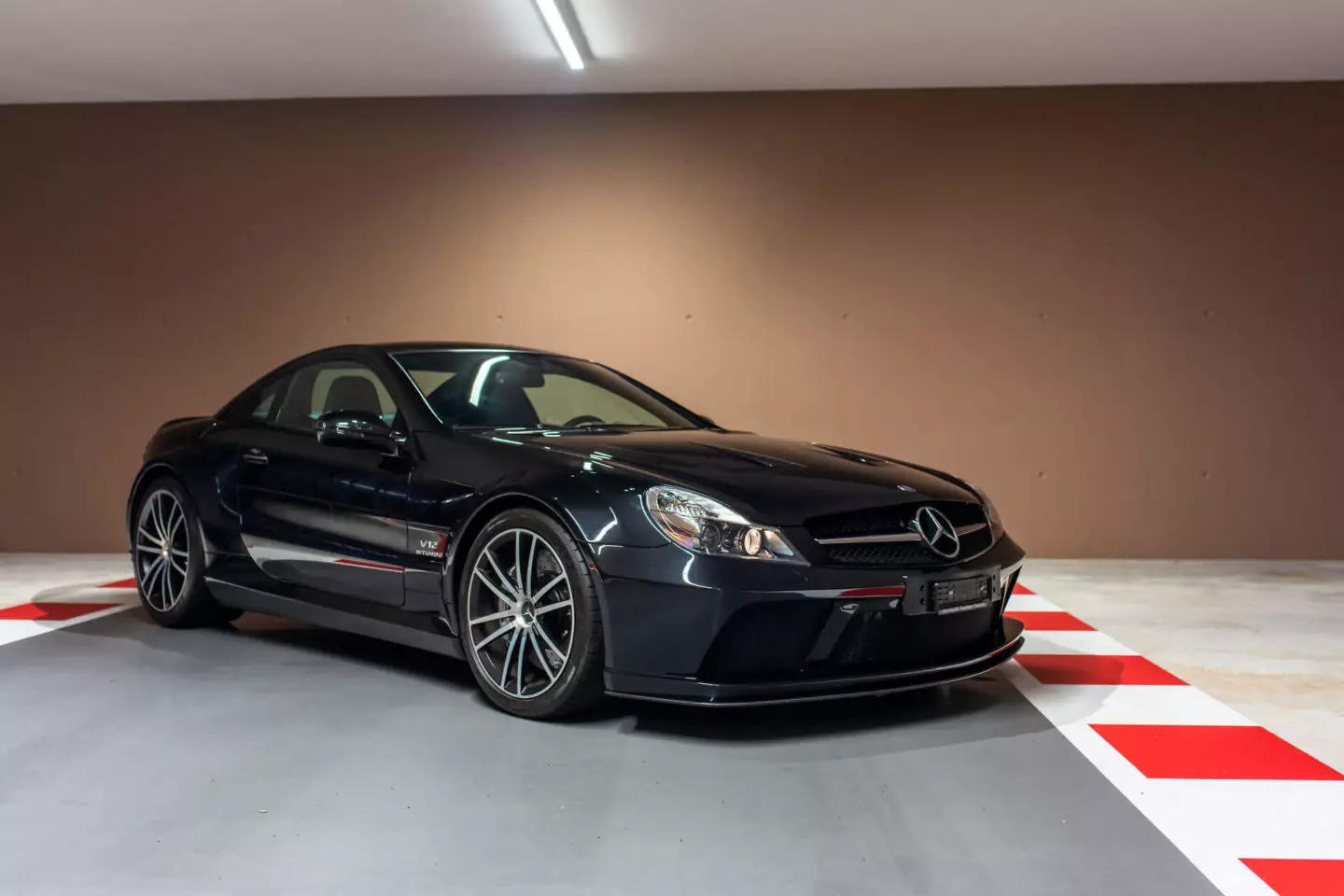 Mercedes-Benz SL 65 AMG fekete sorozat