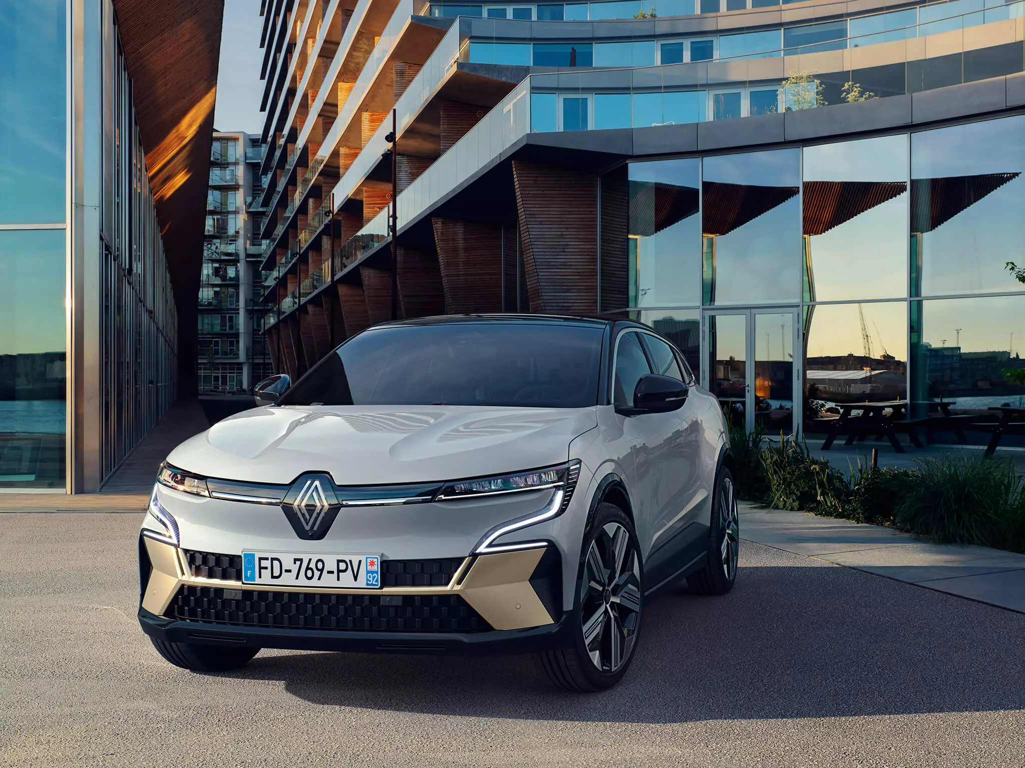 I-Renault Megane E-Tech Electric