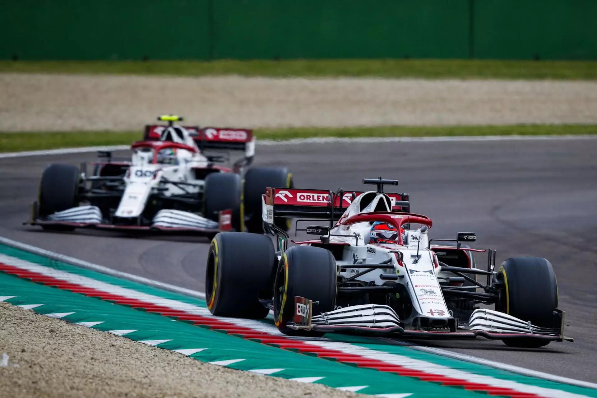 veľké-2021-Emilia-Romagna-Grand-Prix-Nedeľa-alfa-romeo-racing