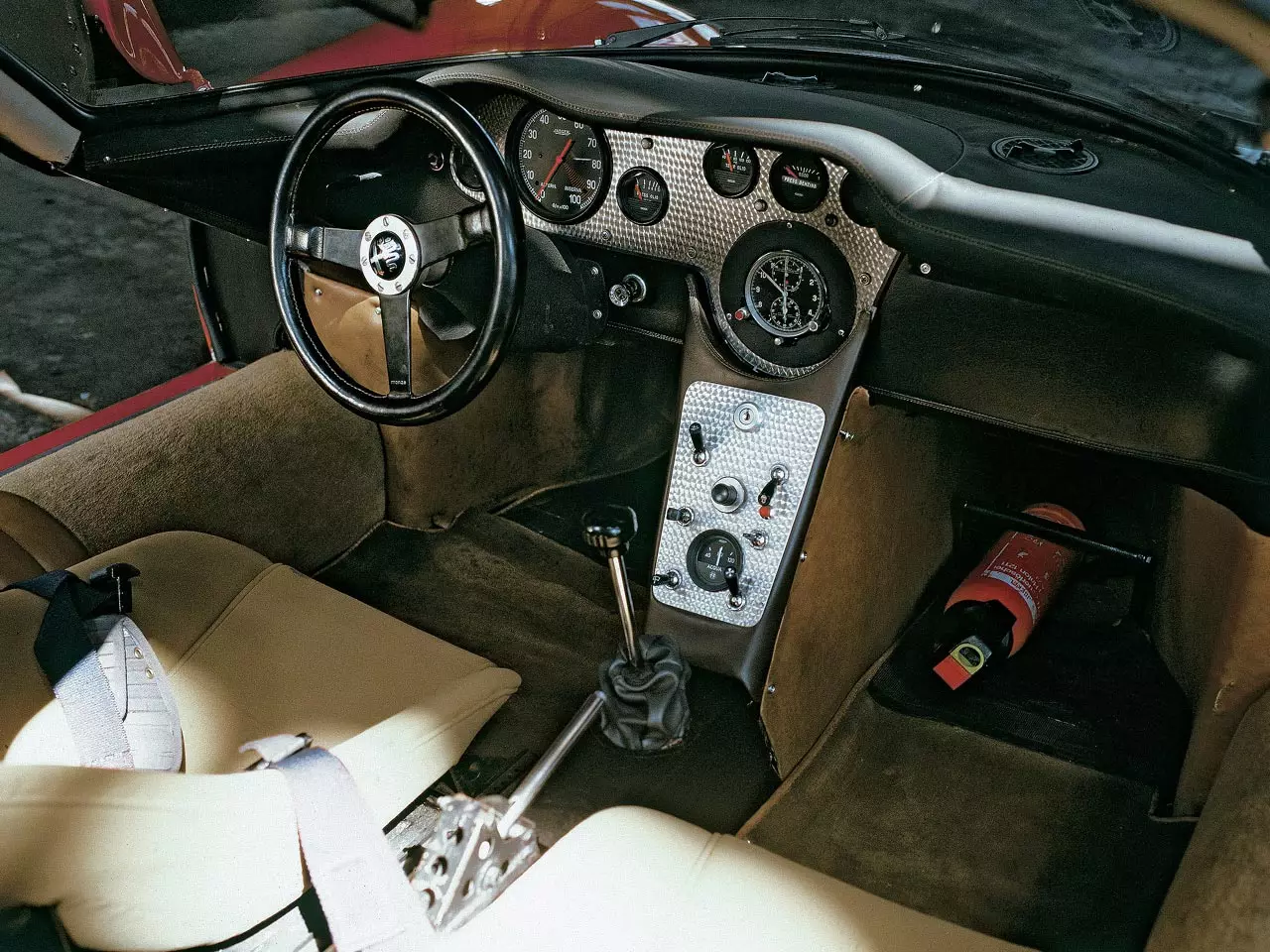 Alfa Romeo 33 Stradale Interieur