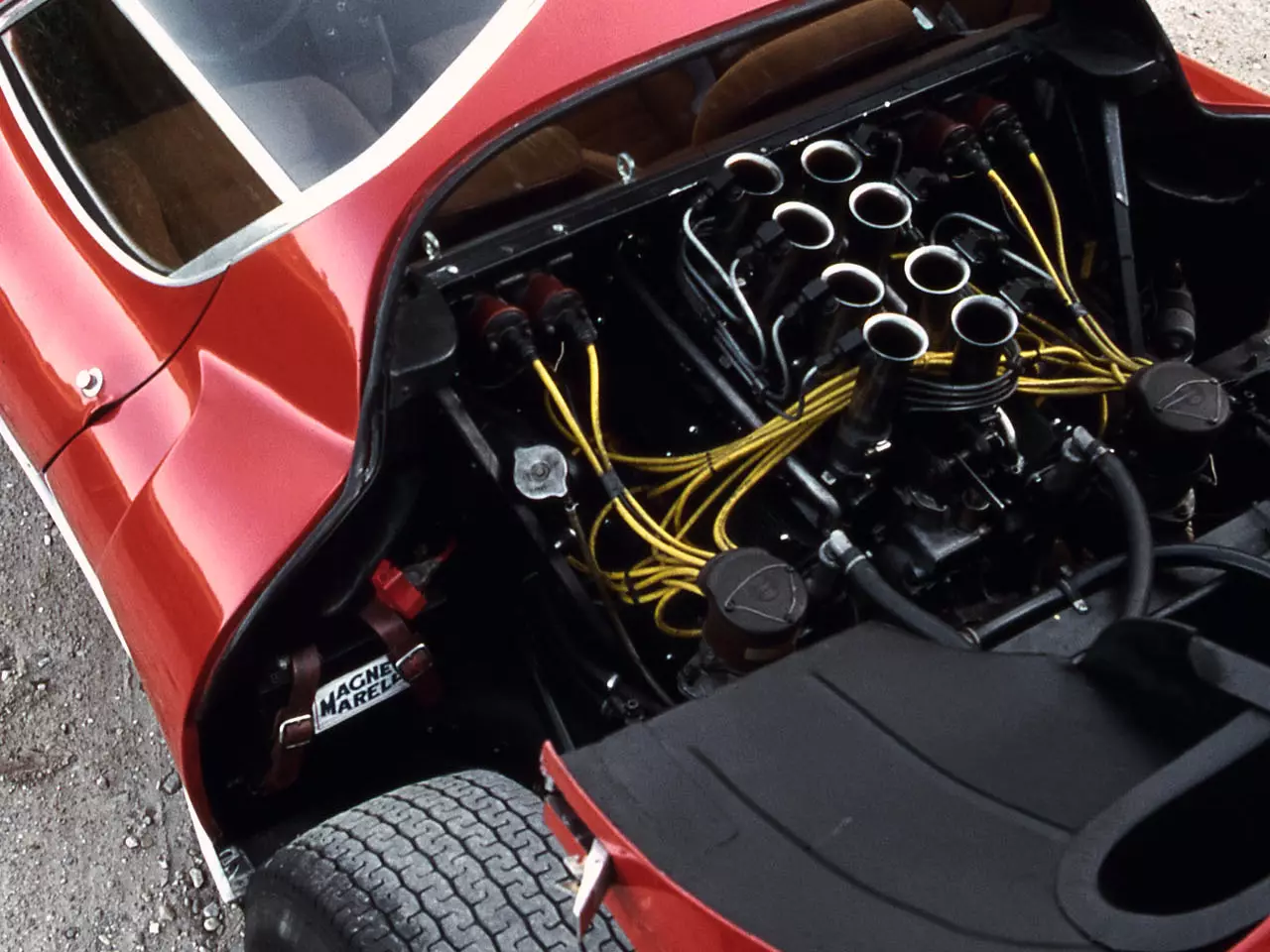 Motor Alfa Romeo 33 Stradale