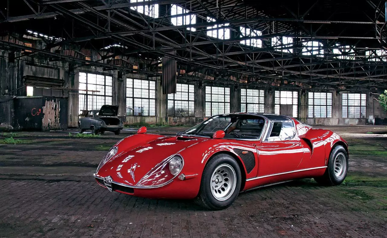 Alfa Romeo 33 Stradale