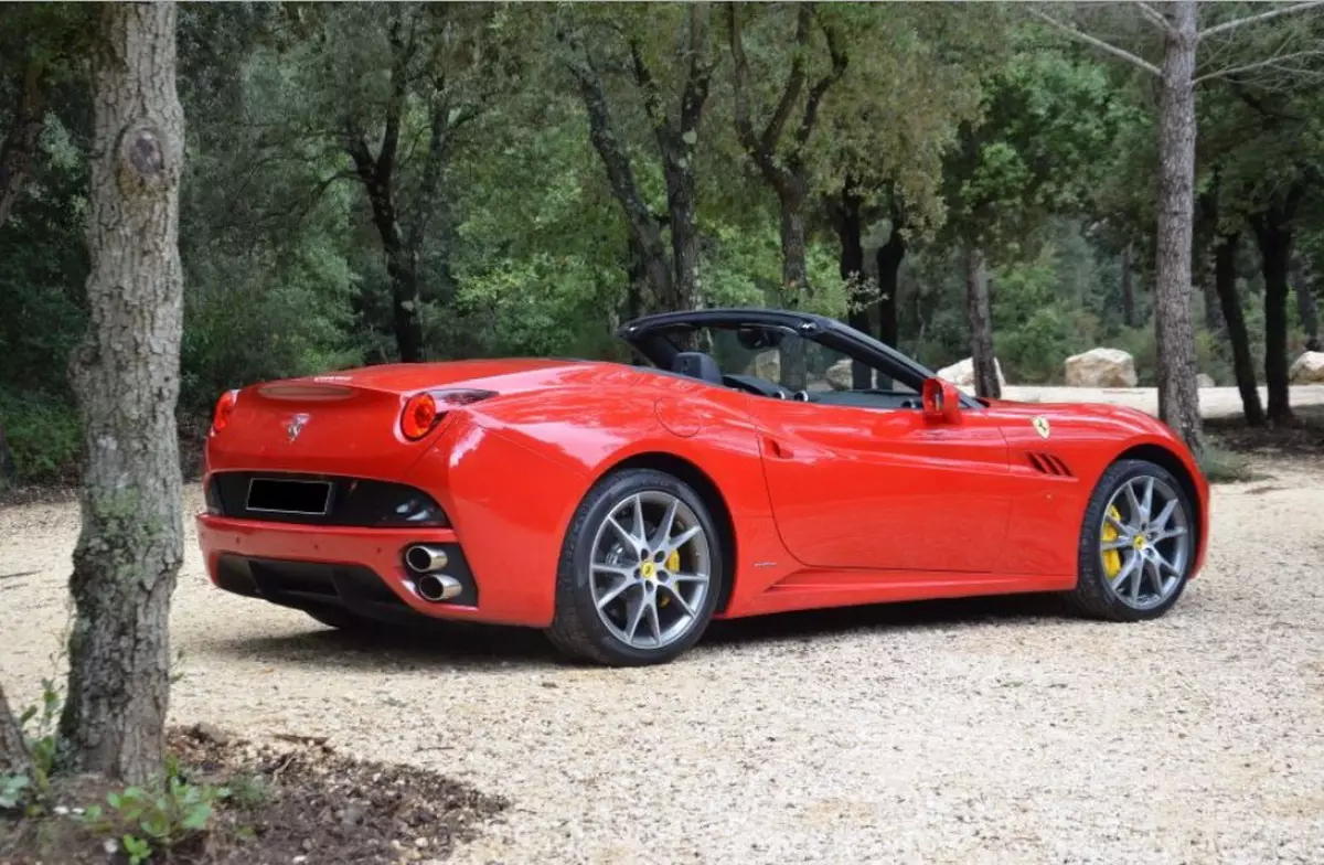 Ferrari California manuális váltó