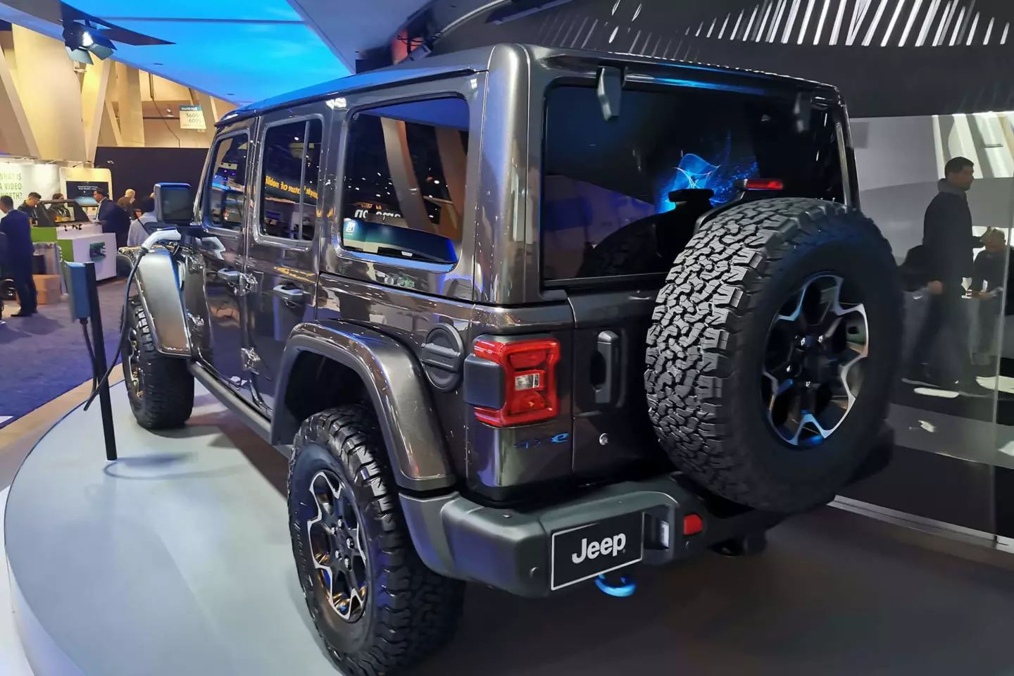 Ҷип Wrangler PHEV