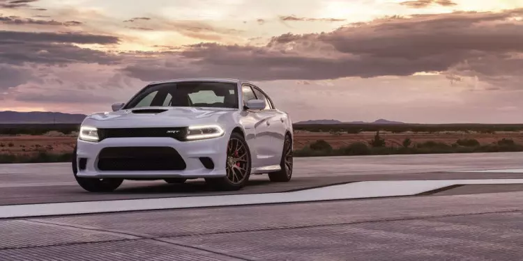 I-Dodge Charger Hellcat