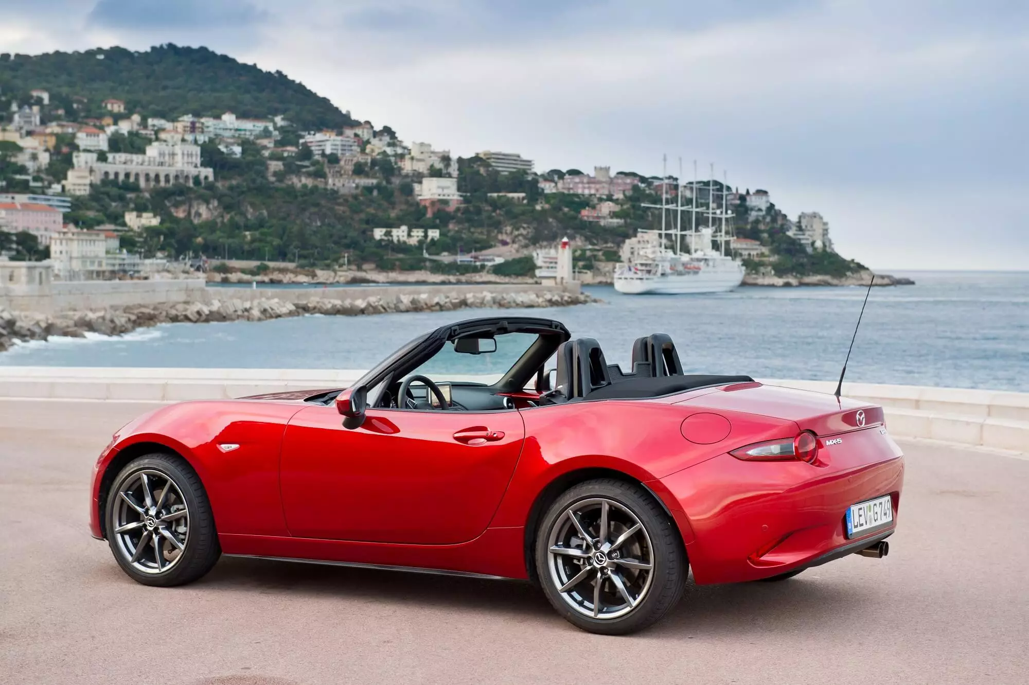 مزدا MX-5