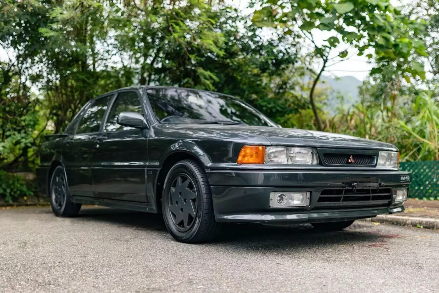 मित्सुबिशी Galant AMG प्रकार I