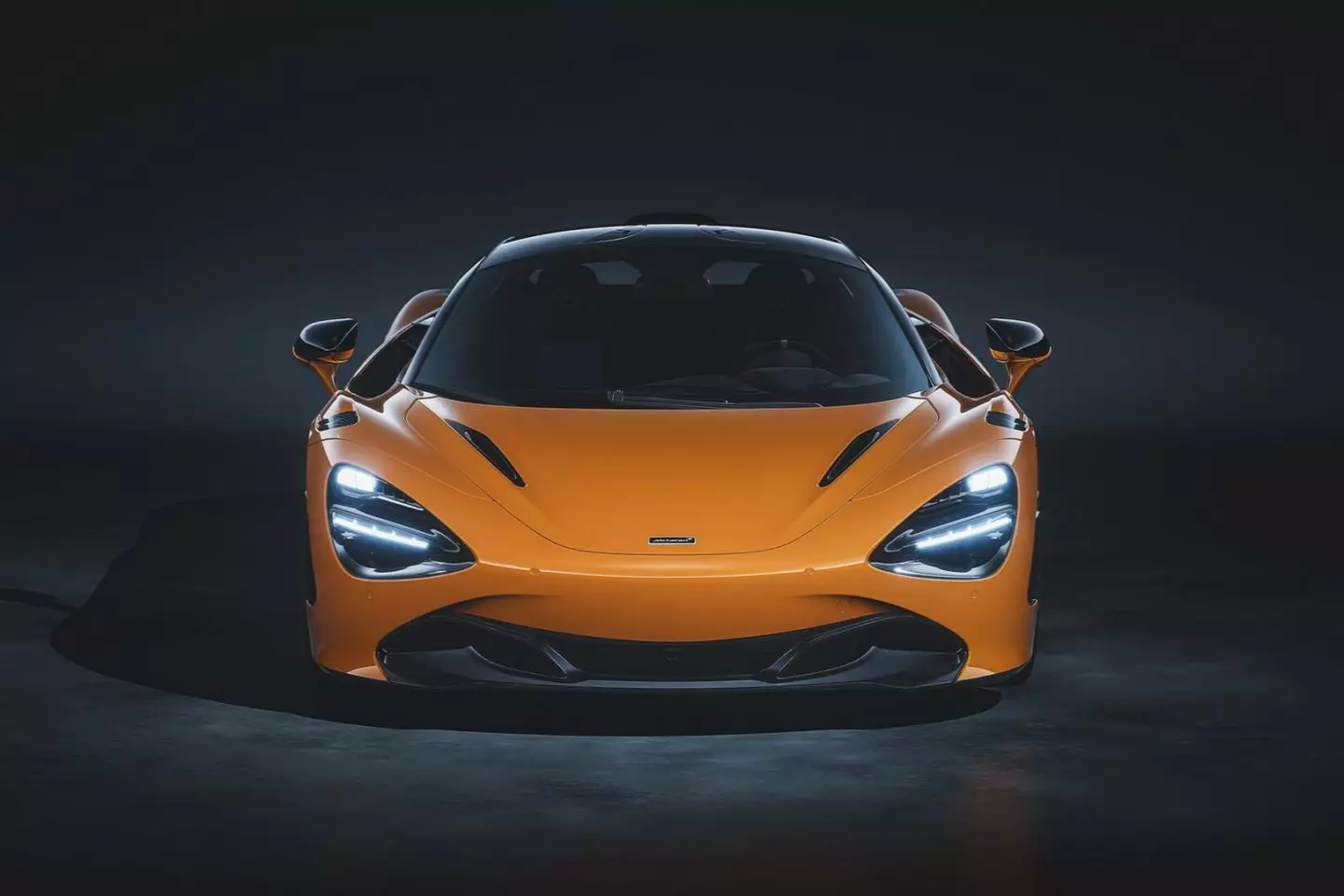 ماكلارين 720S لومان