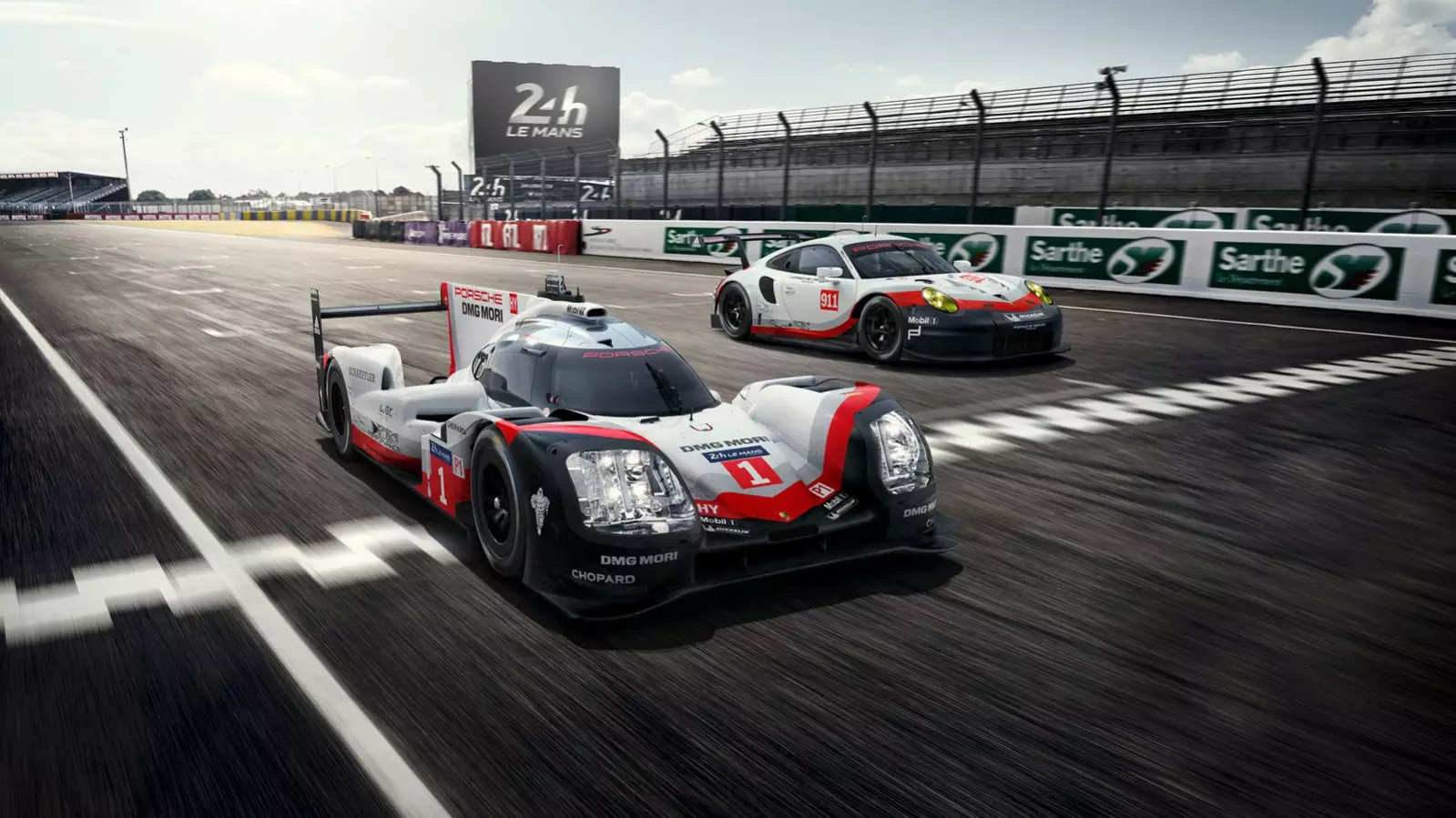 Porsche 919 Hybrid і Porsche 911 RSR