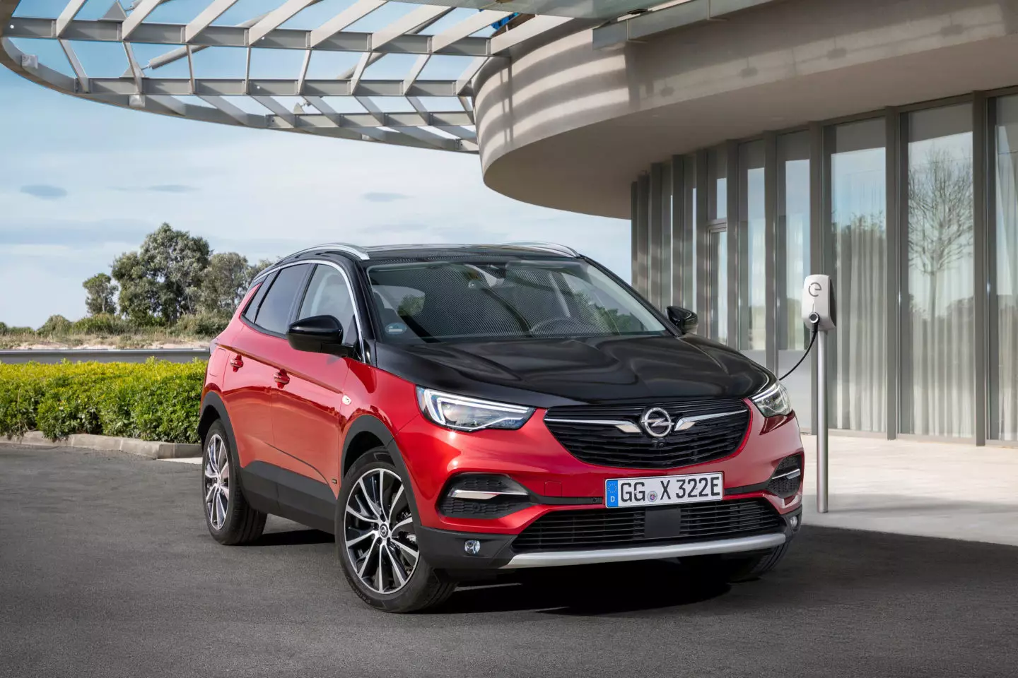 Opel Grandland X Hybrid 4