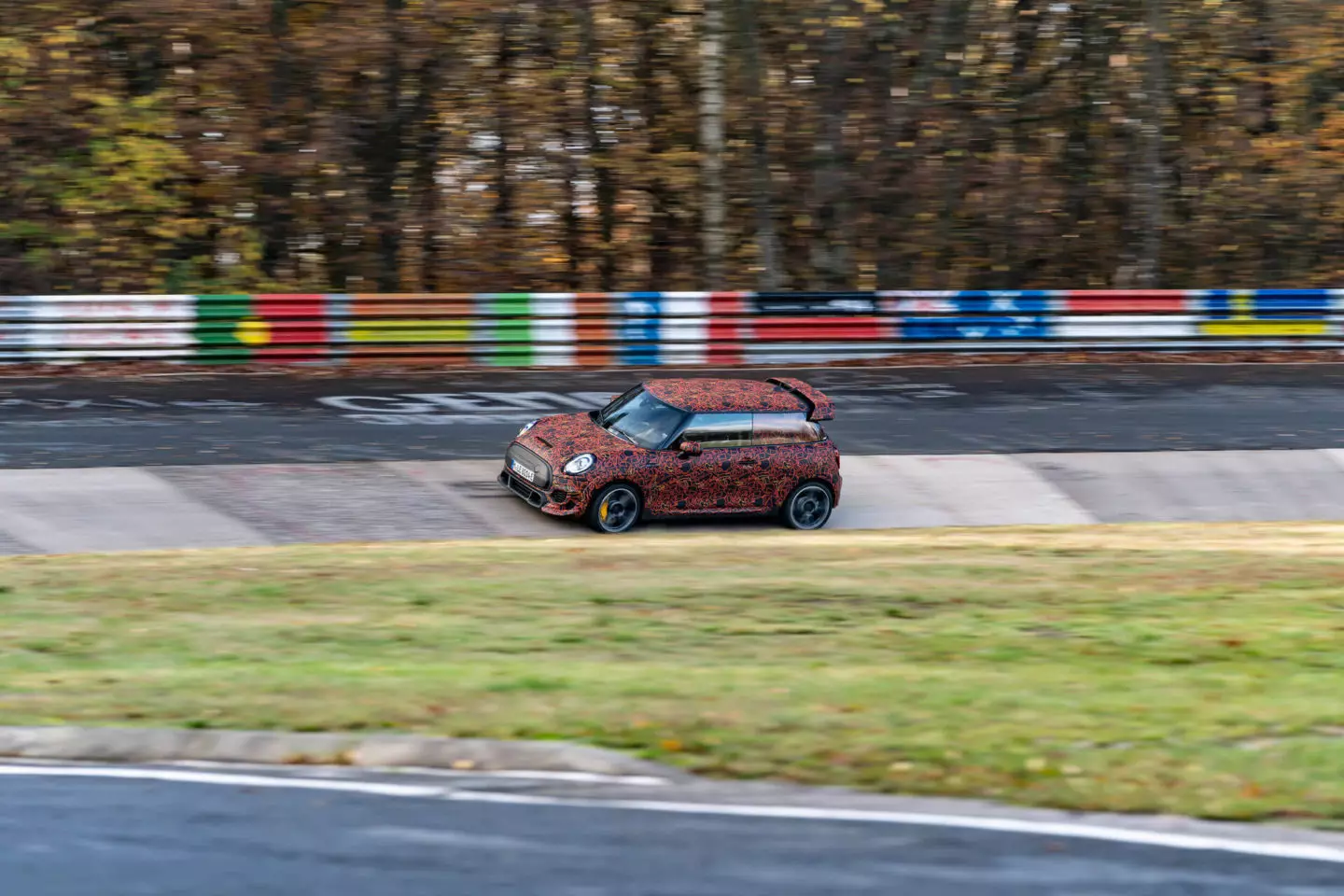 Mini John Cooper Anoshanda Magetsi