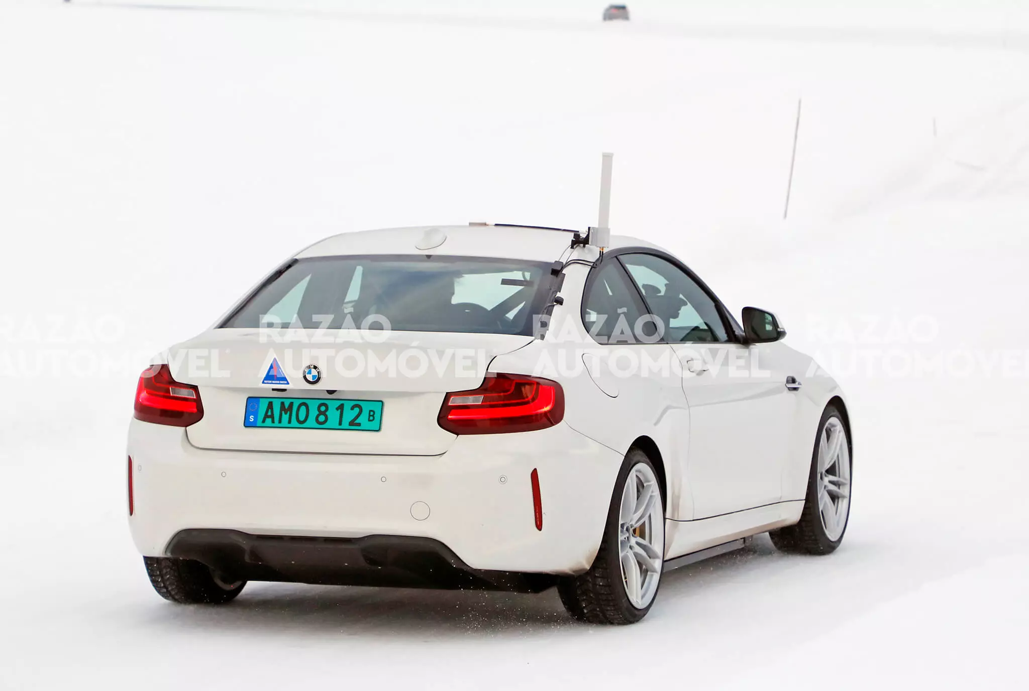 BMW M2 EV spionage foto's