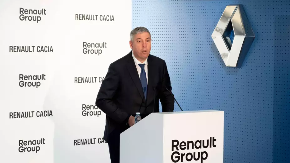 Renault Cacia: "Adunay usa ka problema sa kakulang sa pagka-flexible. Matag adlaw kami mohunong gasto sa usa ka daghan sa salapi"