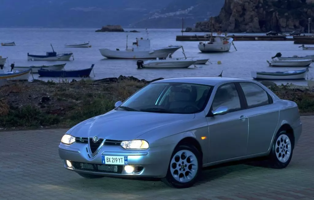 I-Alfa Romeo 156