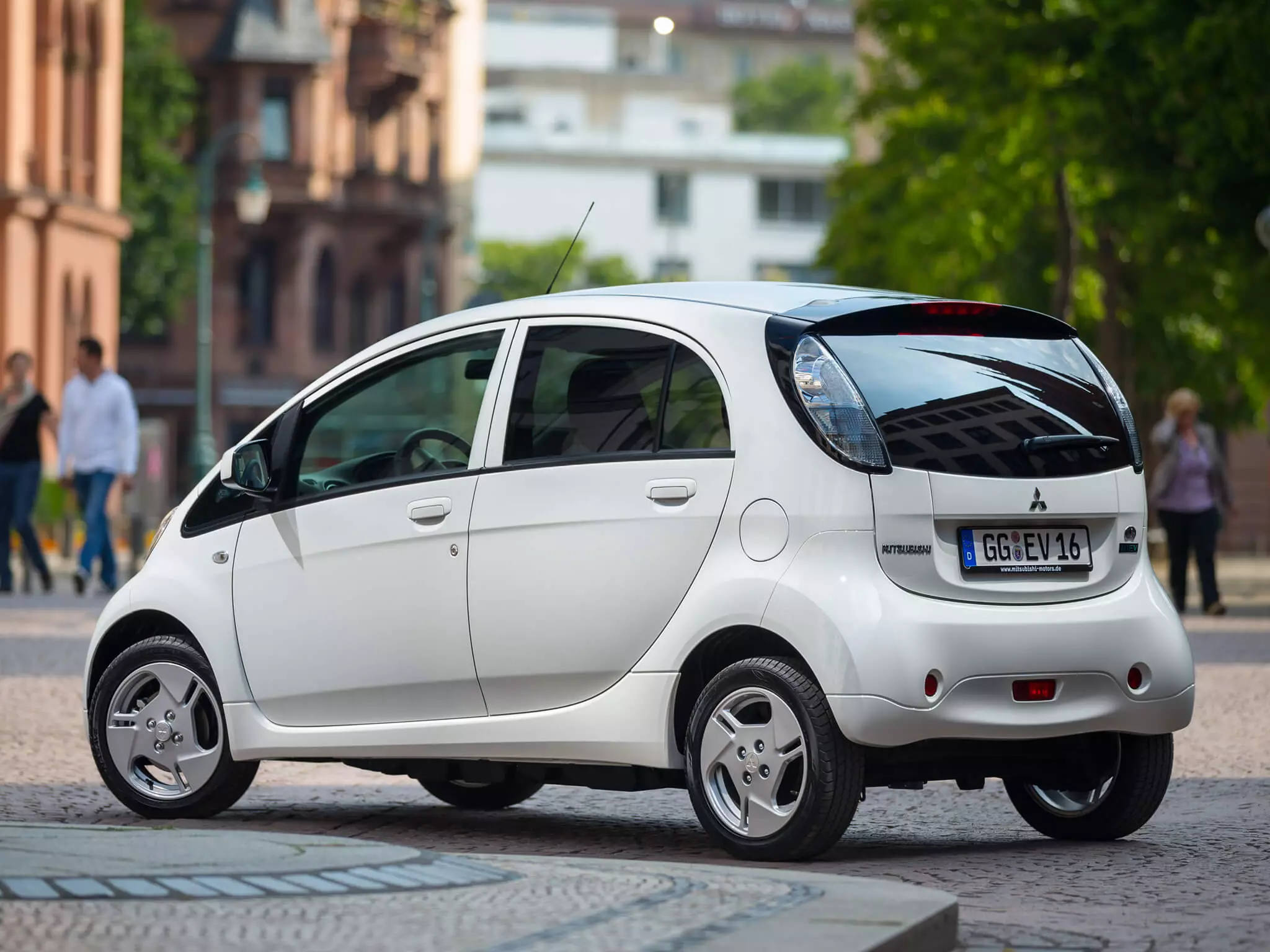 I-Mitsubishi i-MIEV