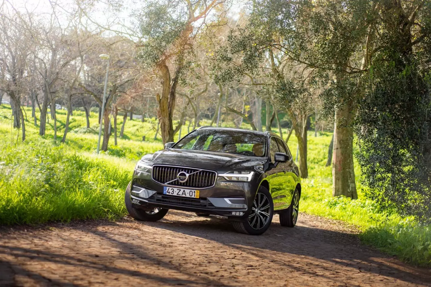 የቮልቮ XC60 B5 ጽሑፍ AWD