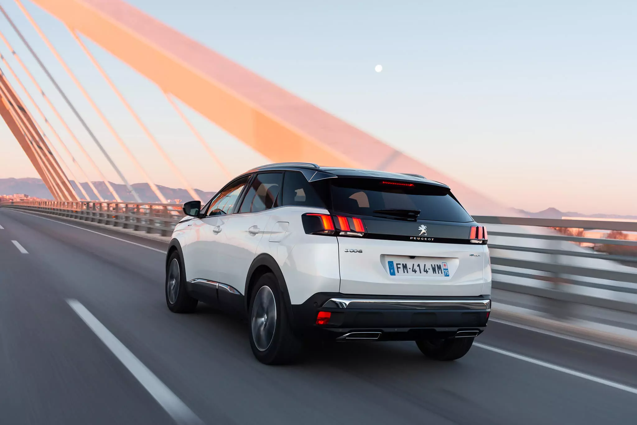 Peugeot 3008 Гибрид4