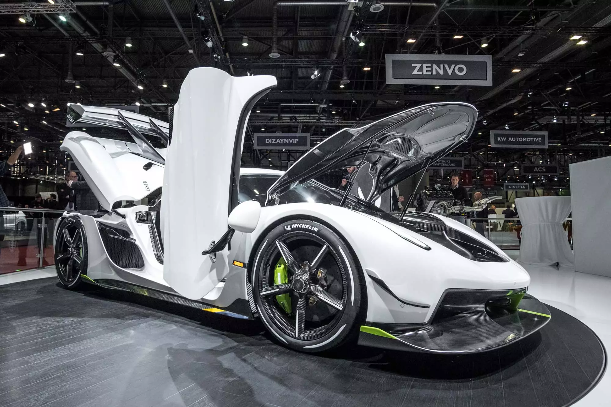 Koenigsegg Jesko |