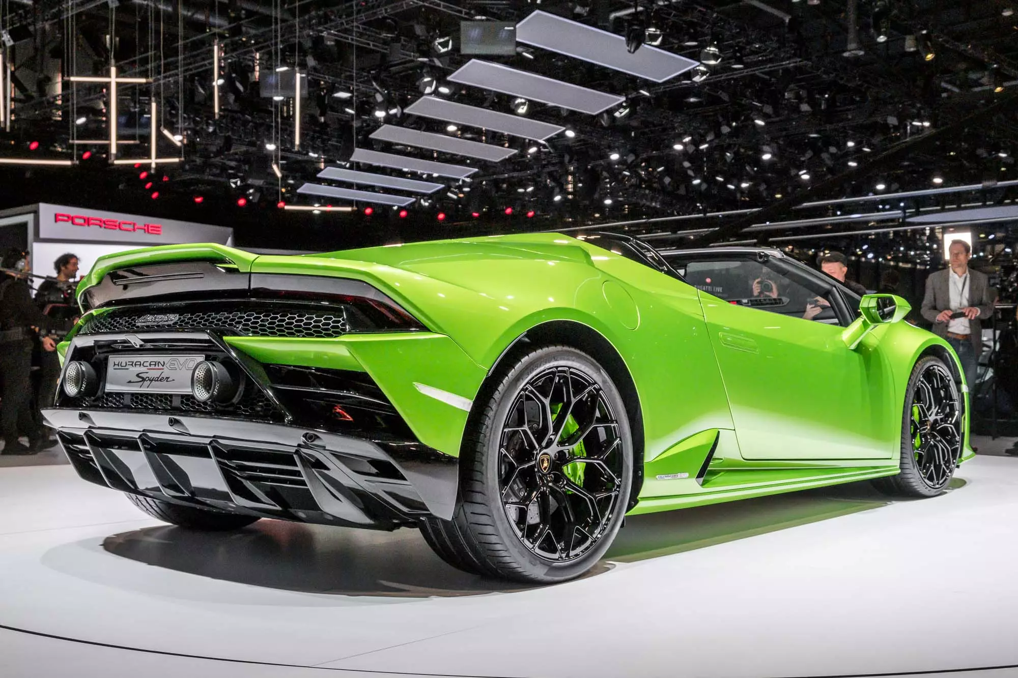 Lamborghini Huracán EVO Spyder: 3 Lab tus kiv cua tos koj rau Webtalk!