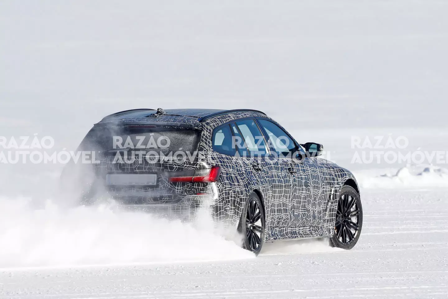 BMW M3 Touring špijunske fotografije