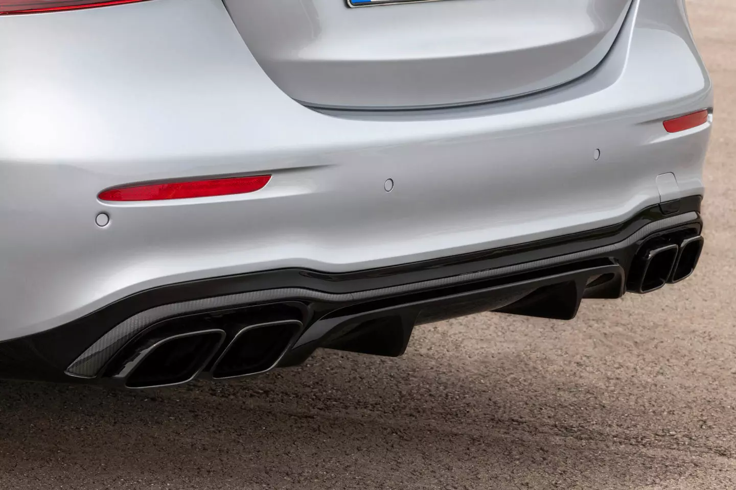 Rear diffuser