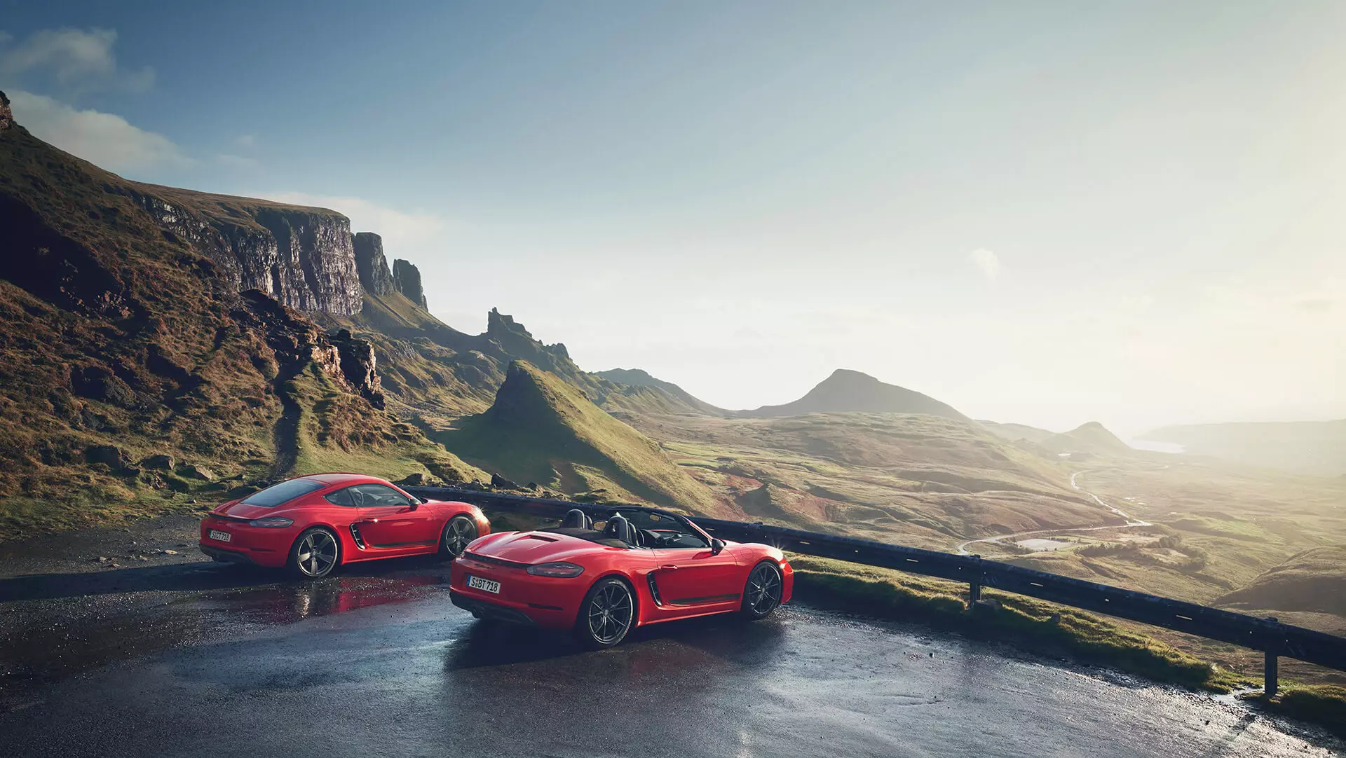 Porsche 718 Boxster T, Porsche 718 Cayman T.