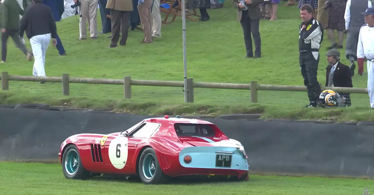 Ferrari 250 GTO/64 Farfaɗowar katako 1