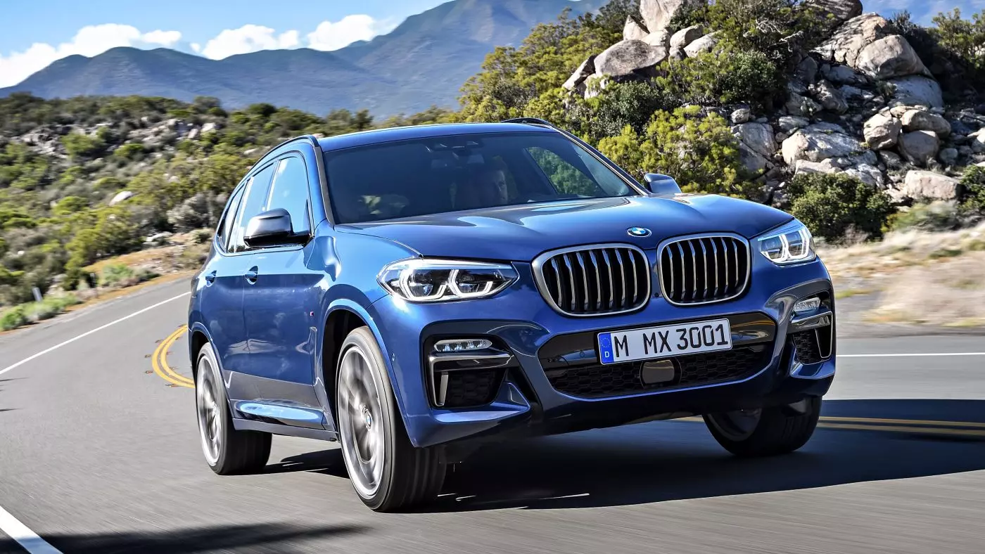 سيارة BMW X3 M40i