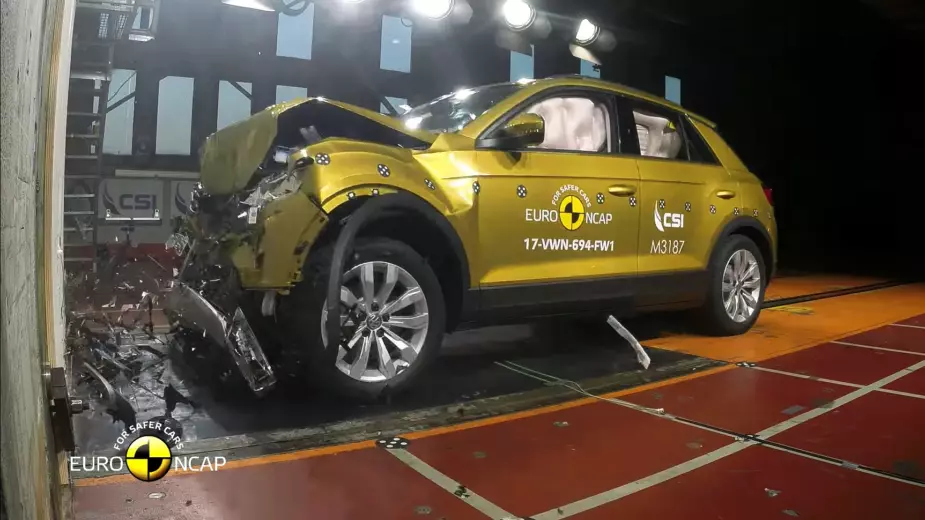 Краш тест Volvo v60 Euro NCAP 2018