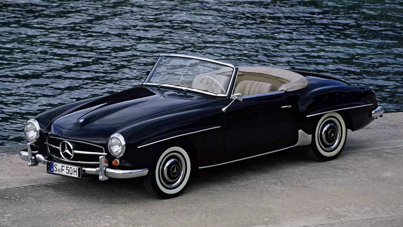 Klassikaline Mercedes-Benz 190 SL