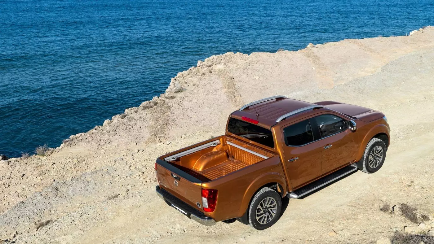 NISSAN NAVARA БИЗНИС