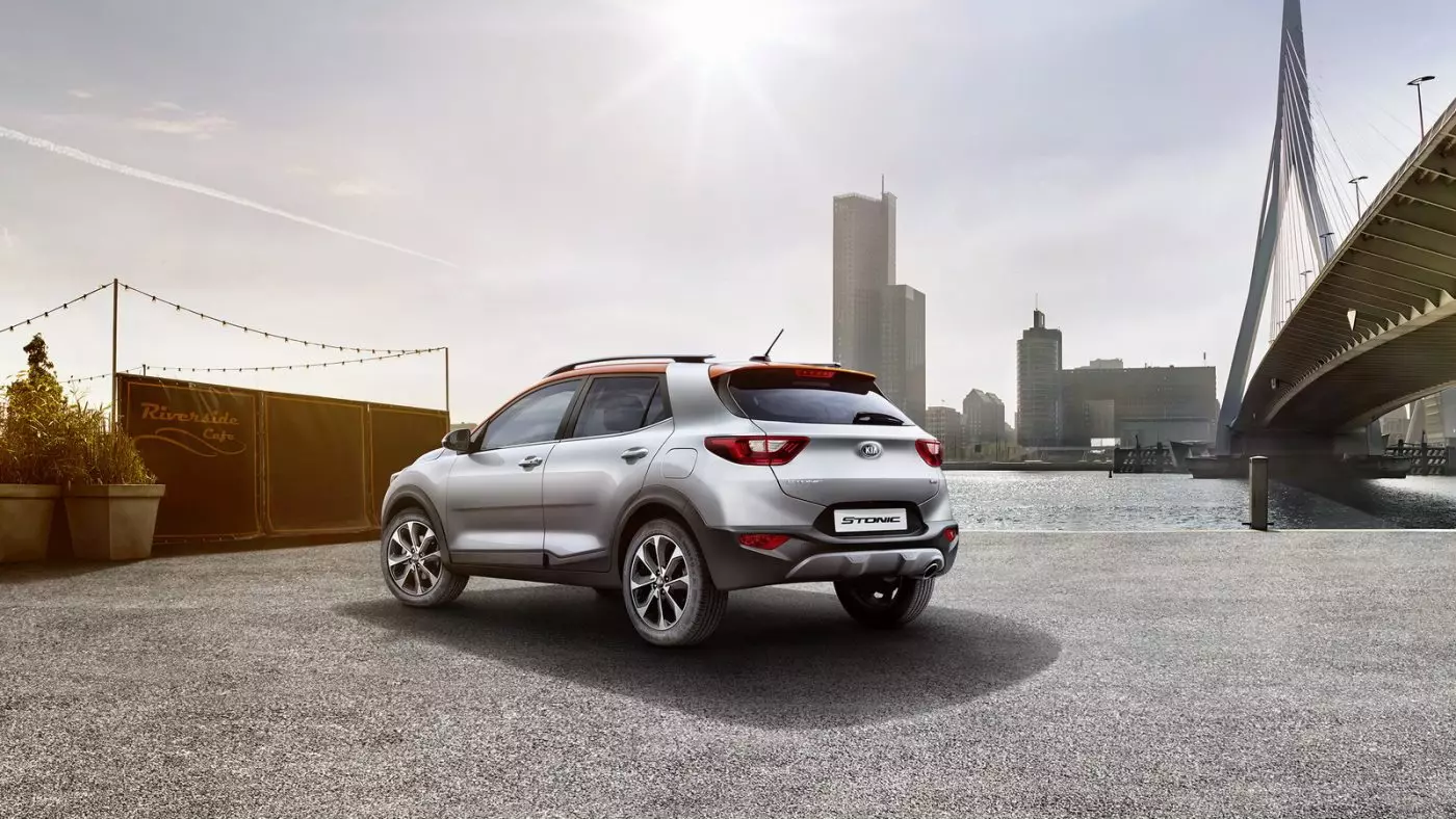 Kia Stonic. Juke-ի և Captur-ի նոր մրցակցի առաջին նկարները 6658_4