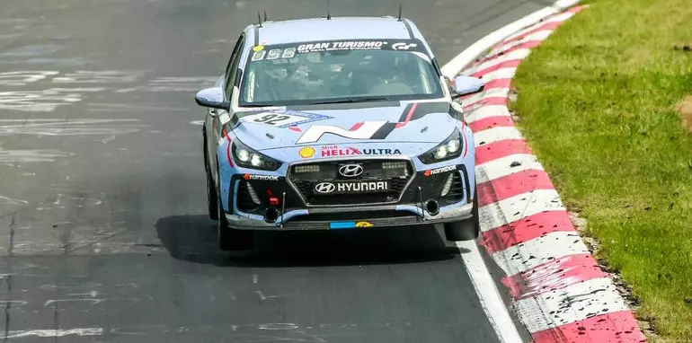 I've driven the FWD that everyone talks about, the new Hyundai i30 N 6668_4