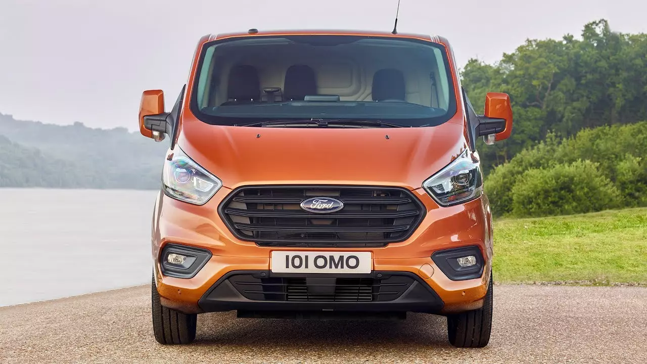 “Ford Transit 2018”